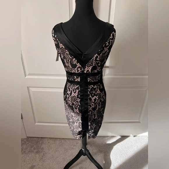 NWT  | Jax | Black Lace Cocktail Dress | Size 6 [49] - Picture 6 of 8